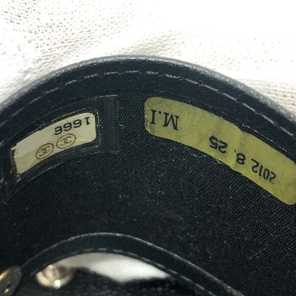 CHANEL Black Caviar Leather Logo Key Case - Picture 10 of 11